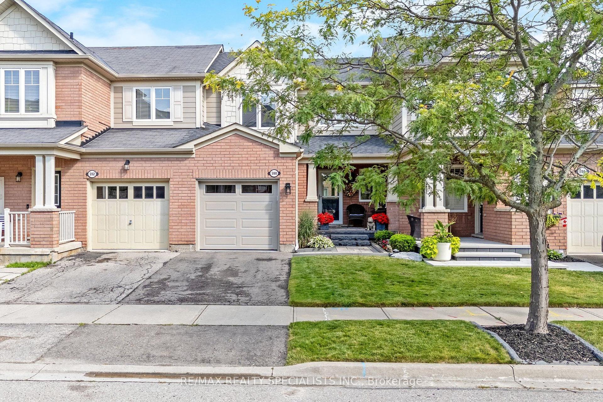 590 Speyer Circle, Milton — Townhouse for sale, photo 1
