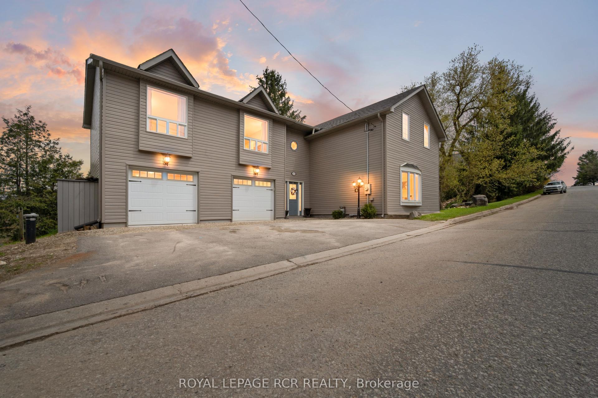12 Mill Street — photo 1