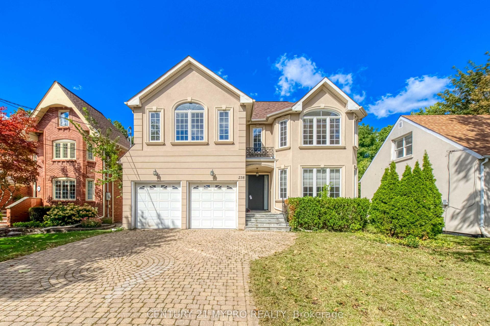 238 Poyntz Avenue, Toronto — Detached for lease, photo 1