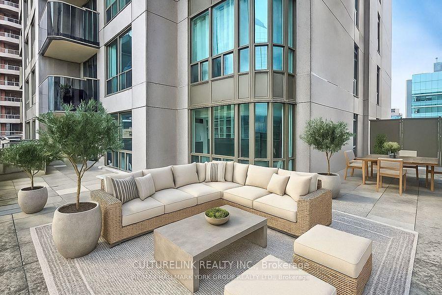 750 Bay Street 2307 #2307, Toronto — Condo for lease, photo 1