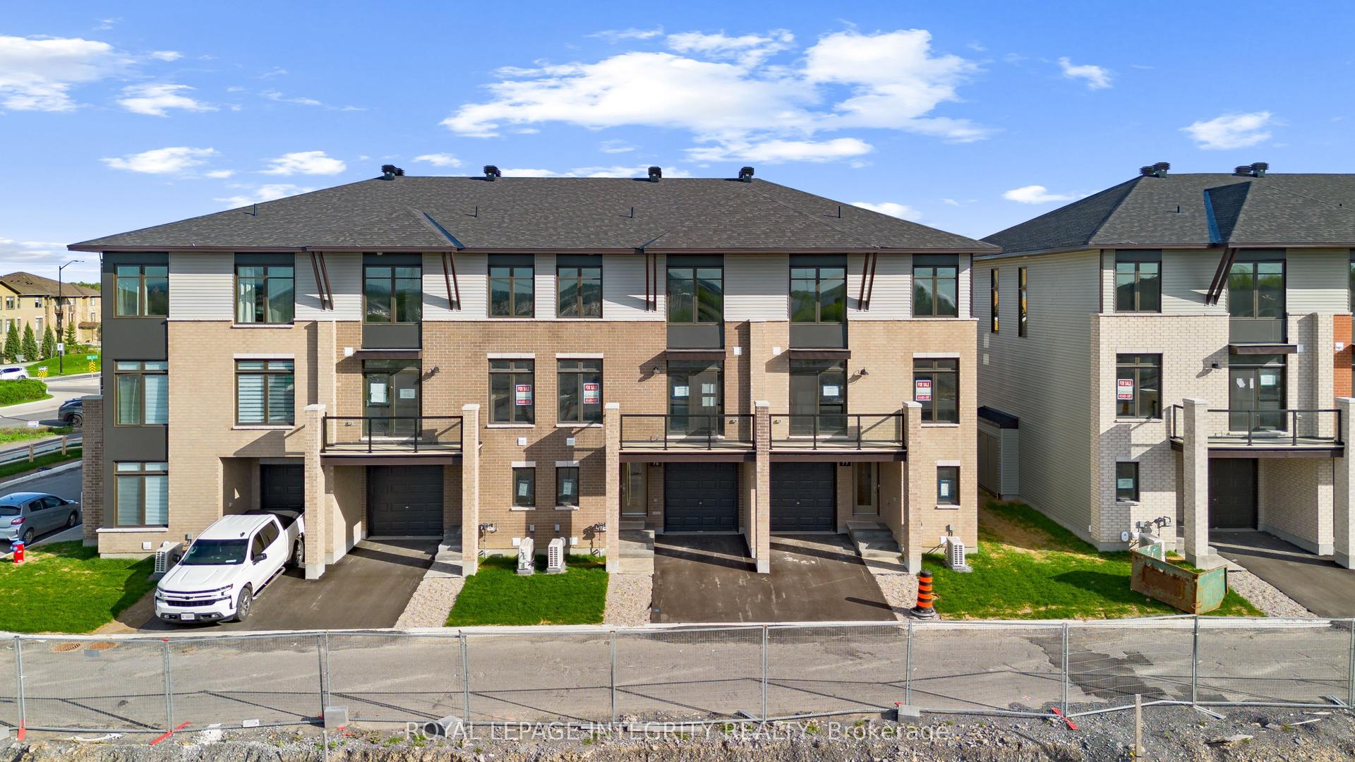79 Rawah Private W, Kanata — Townhouse for sale, photo 1
