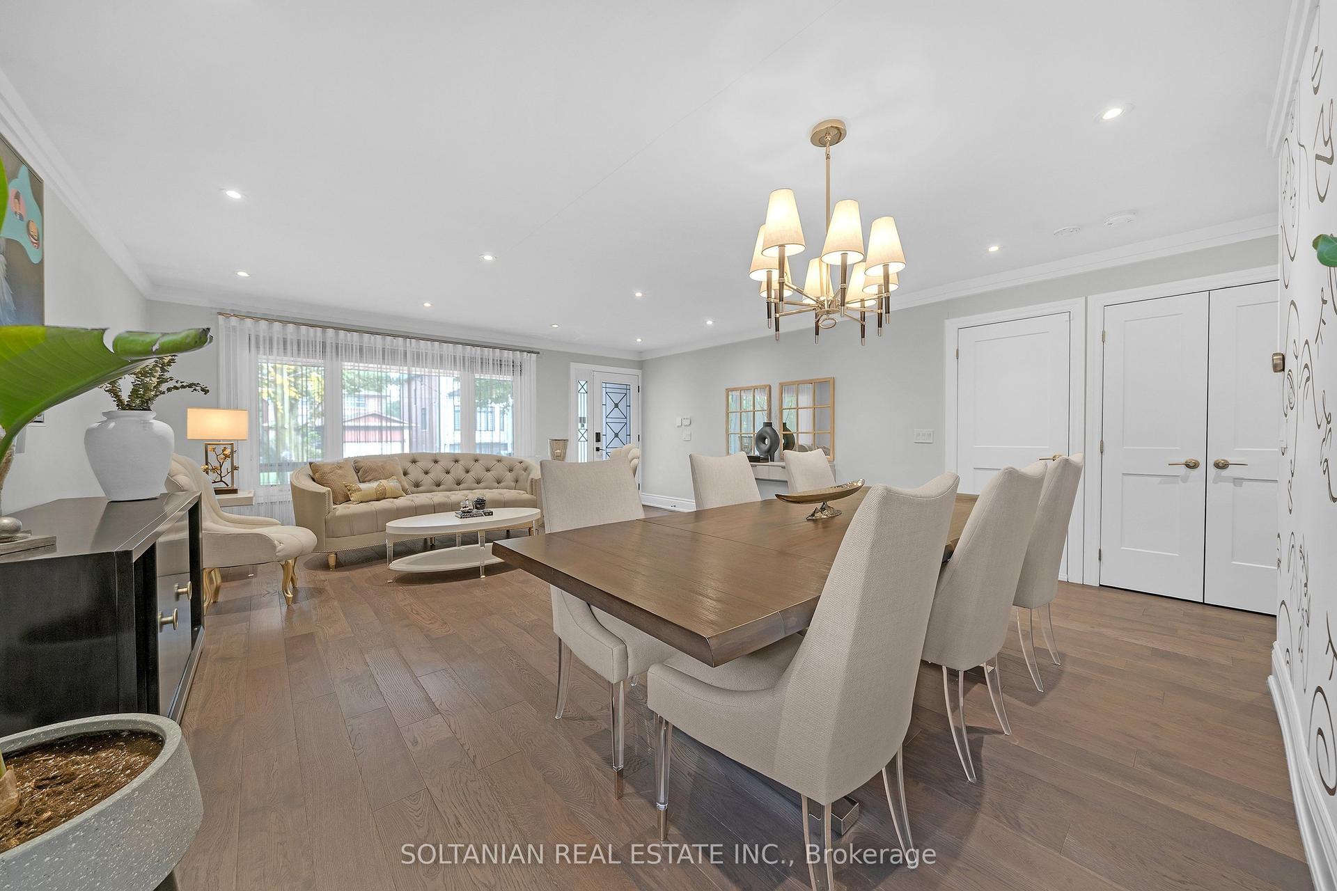 33 Madawaska Avenue, Toronto — Detached for sale, photo 1
