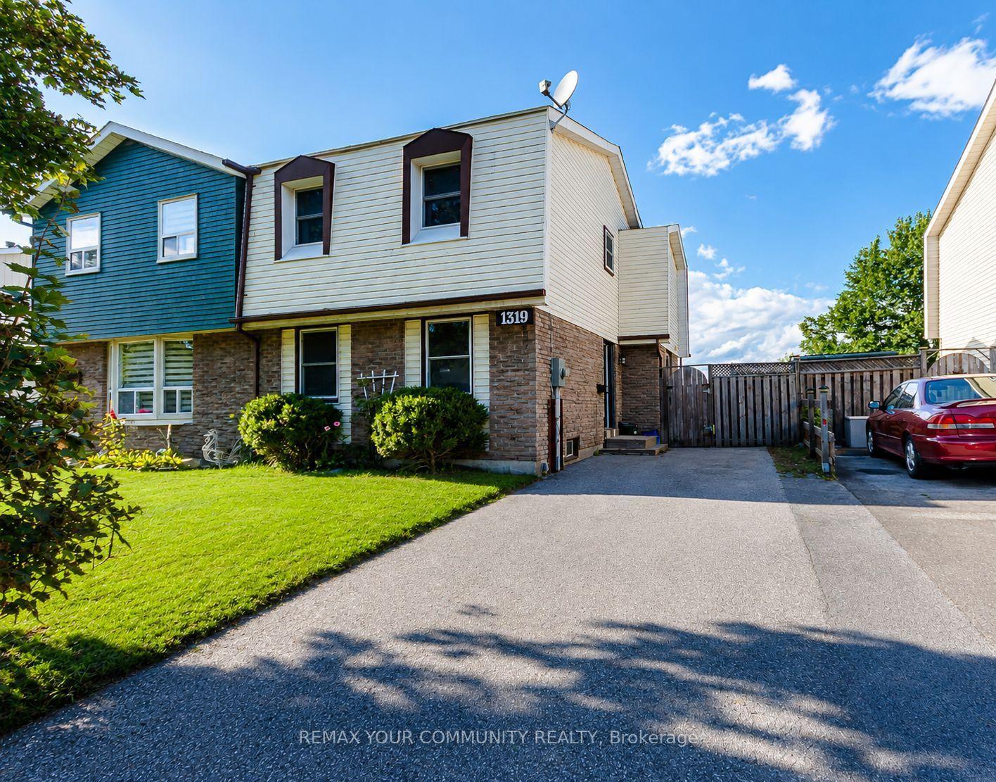 1319 Fenelon Crescent, Oshawa — Semi-Detached for lease, photo 1