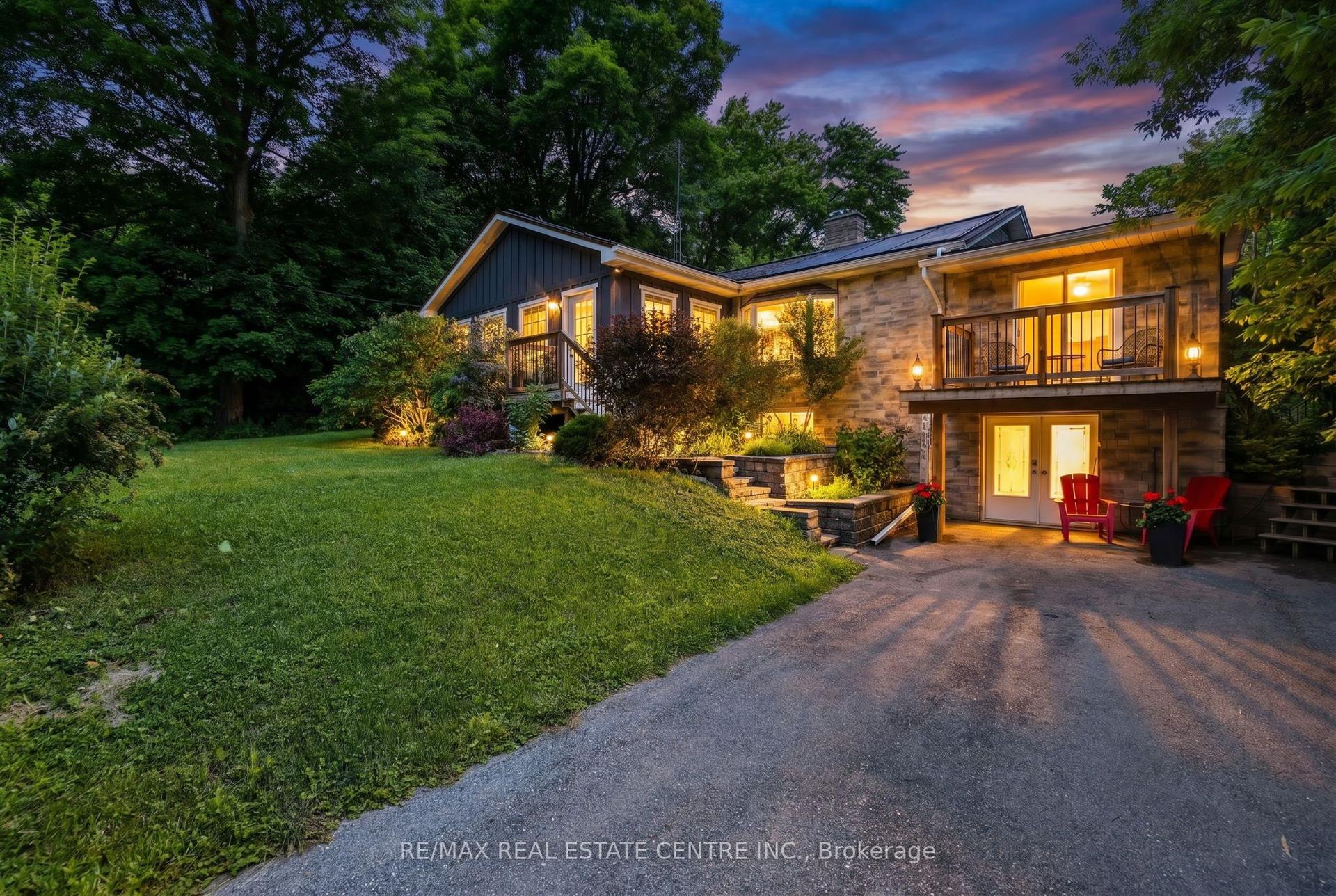 12429 Wolseley Street, Halton Hills — Detached for sale, photo 1