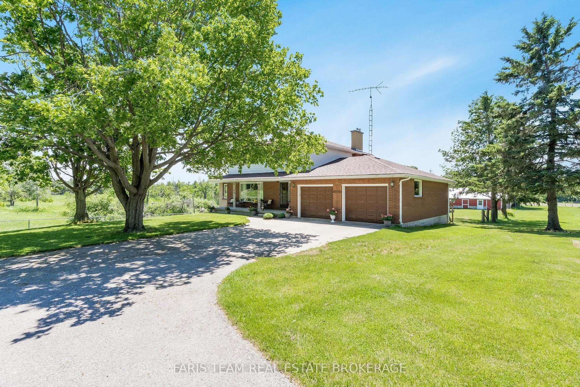 2966 George Johnston Road — photo 1
