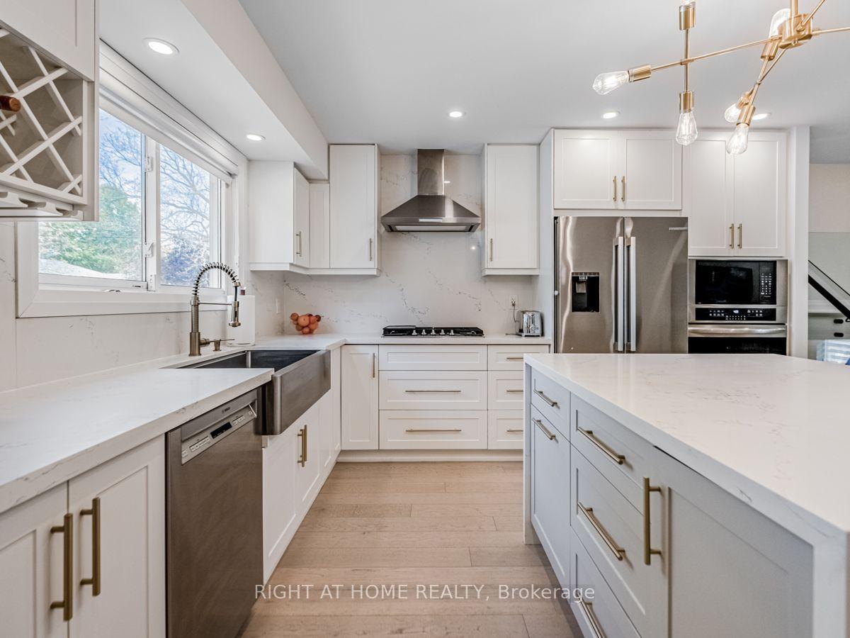 883 Francis Road, Burlington — Detached for lease, photo 1