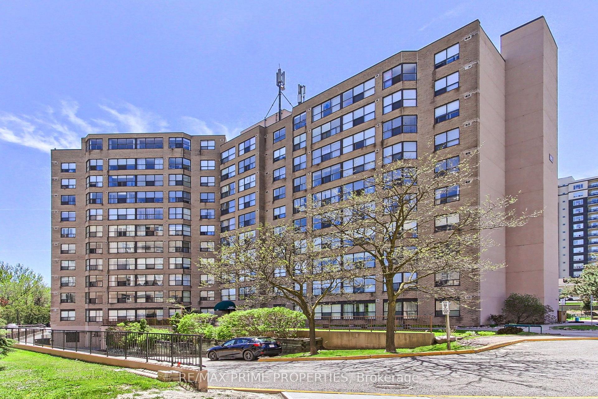 250 Davis Drive 603 #603, Newmarket — Condo for sale, photo 1