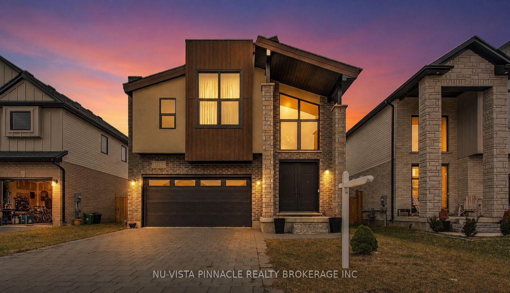 1777 Brayford Avenue, London South — Detached for sale, photo 1