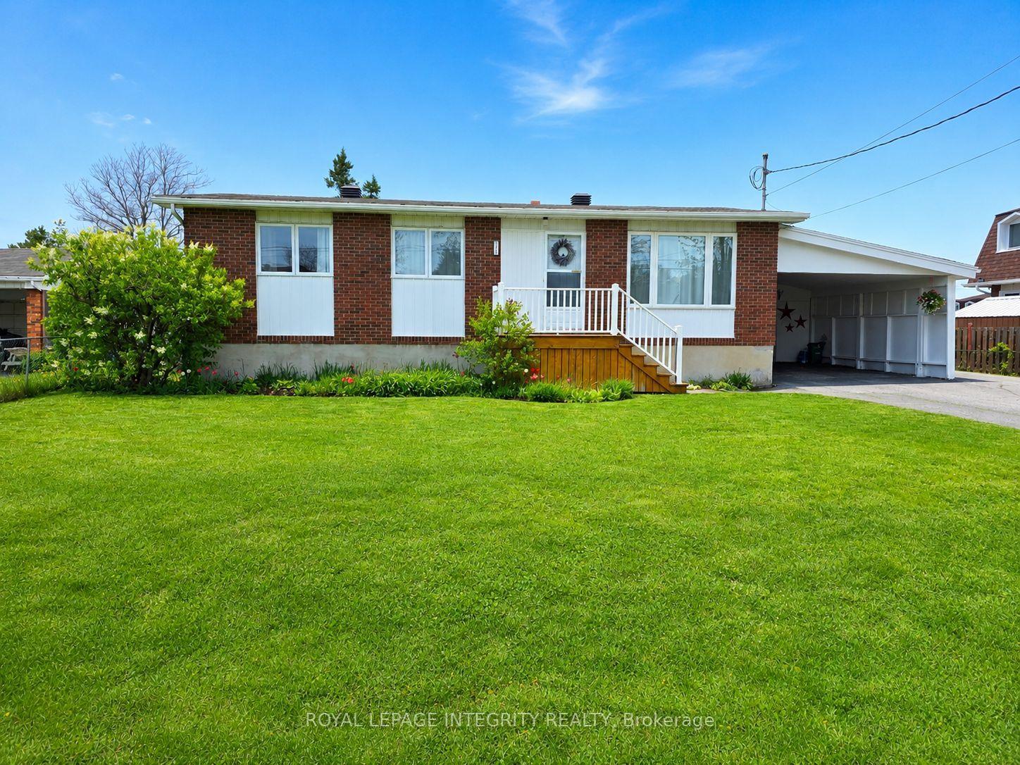 3264 Johnston Avenue — photo 1