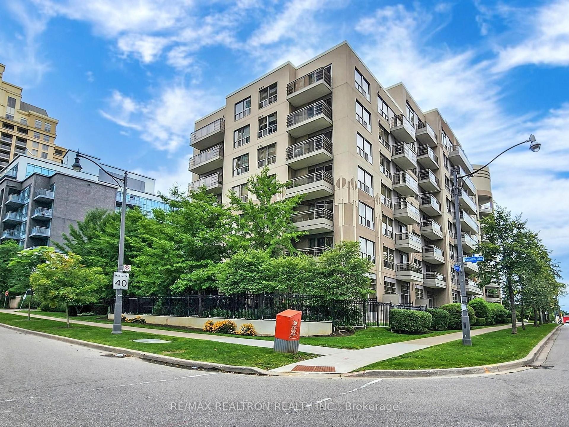 19 Barberry Place 416 #416, Toronto — Condo for lease, photo 1