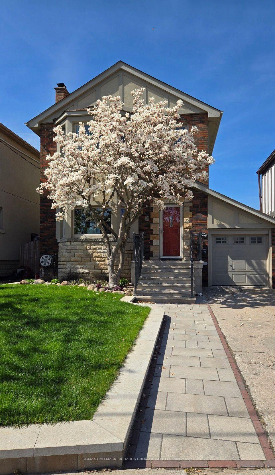306 Westwood Avenue, Toronto — Detached for sale, photo 1