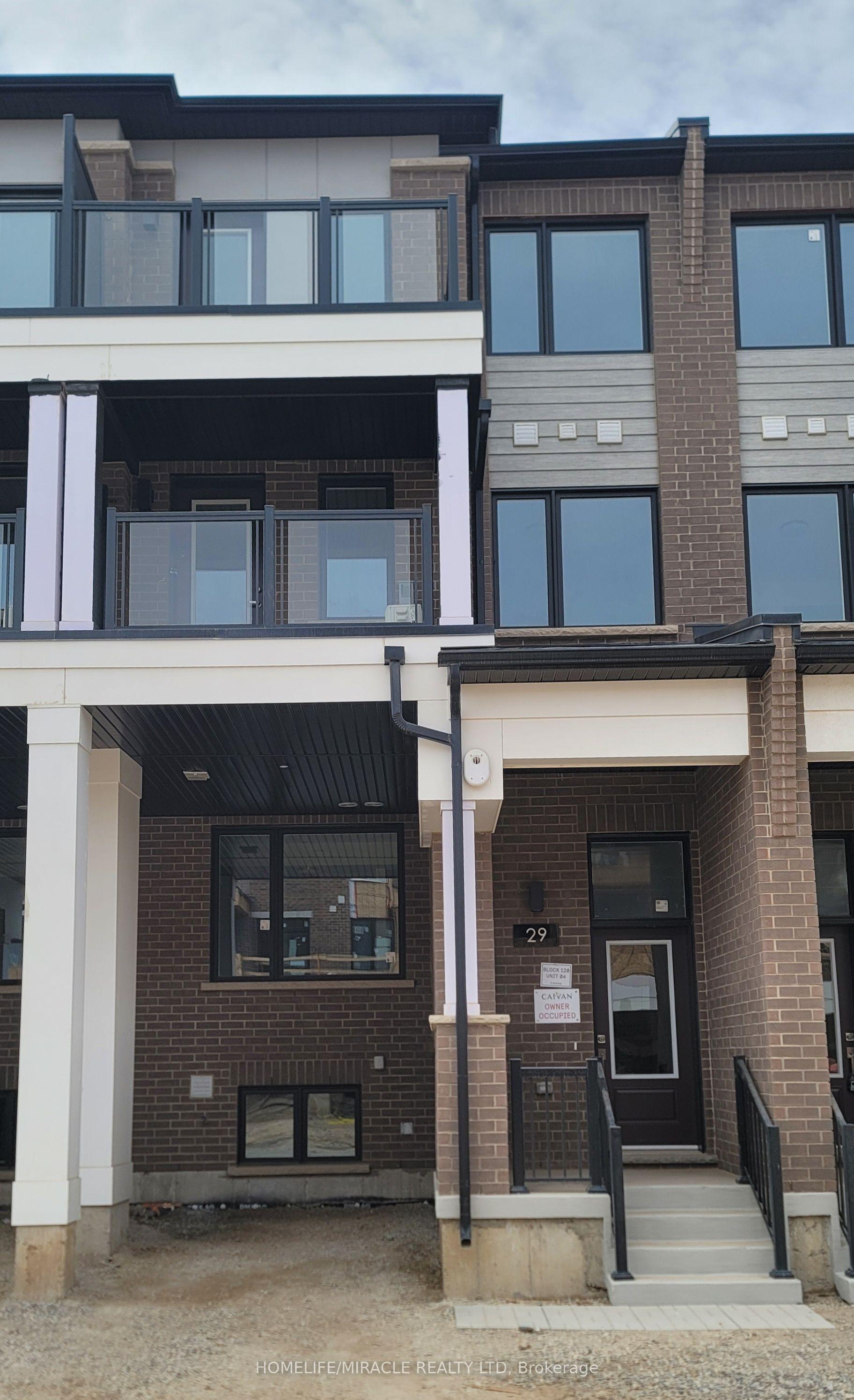 29 Thornbird Crescent — photo 1