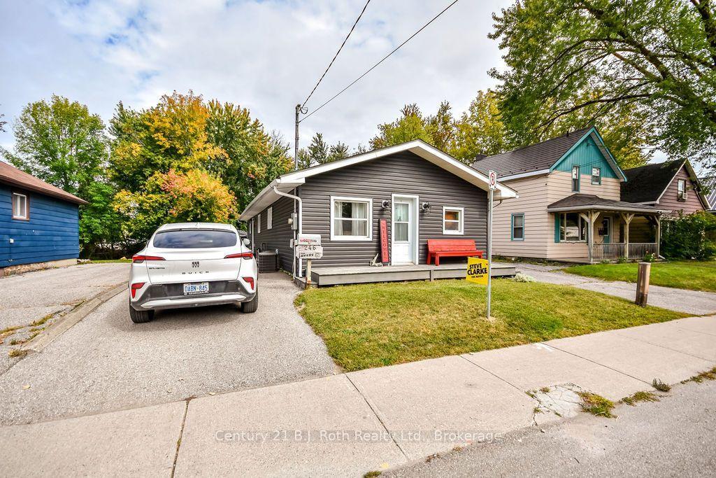 246 Gill Street, Orillia — Detached for sale, photo 1