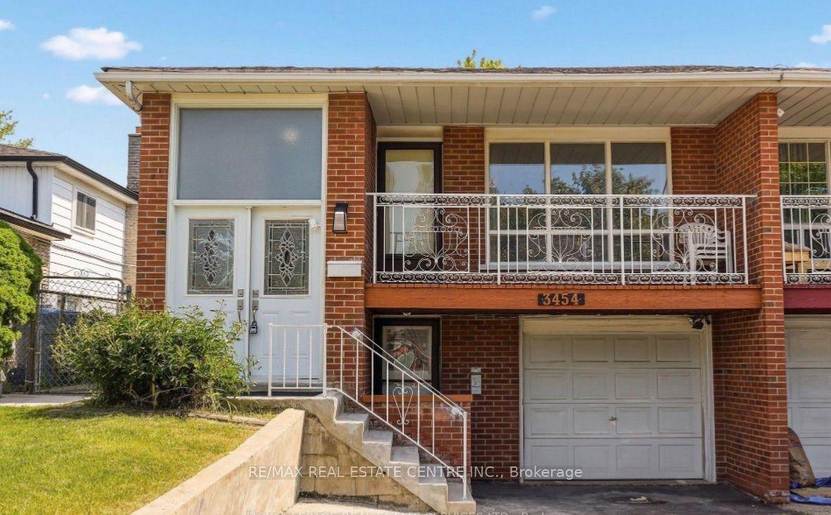 3454 Oakglade Crescent Lower Level #Lower Level, Mississauga — Semi-Detached for lease, photo 1