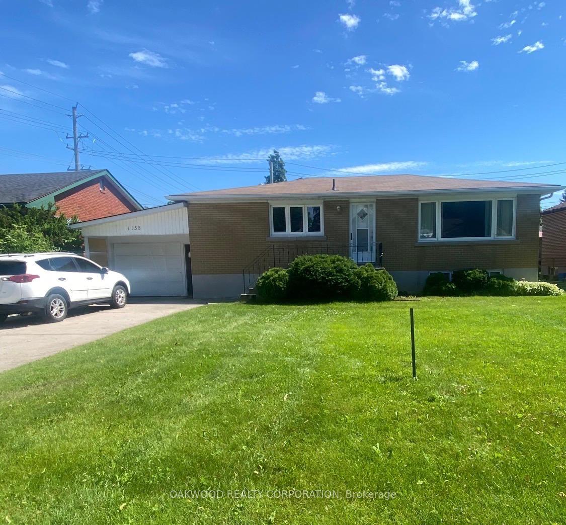 1158 Johnson Street, Kingston — Detached for sale, photo 1