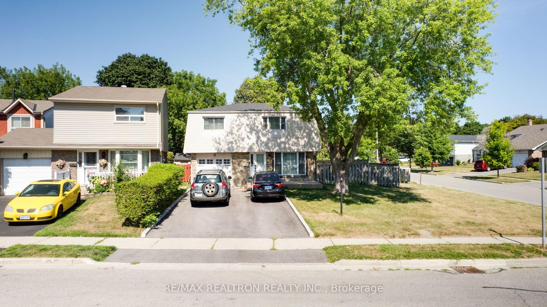1 Harrison Court — photo 1