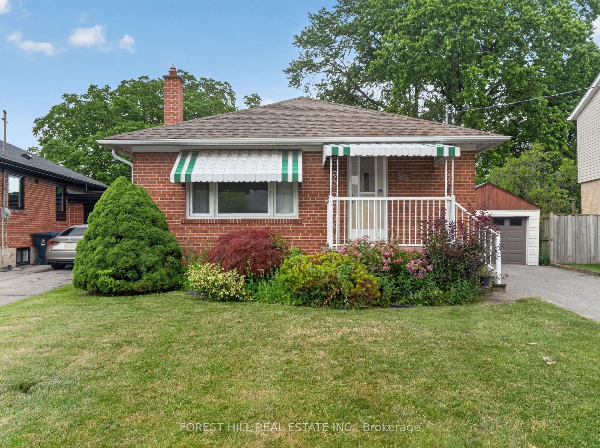 98 Marchington Circle, Toronto — Detached for sale, photo 1