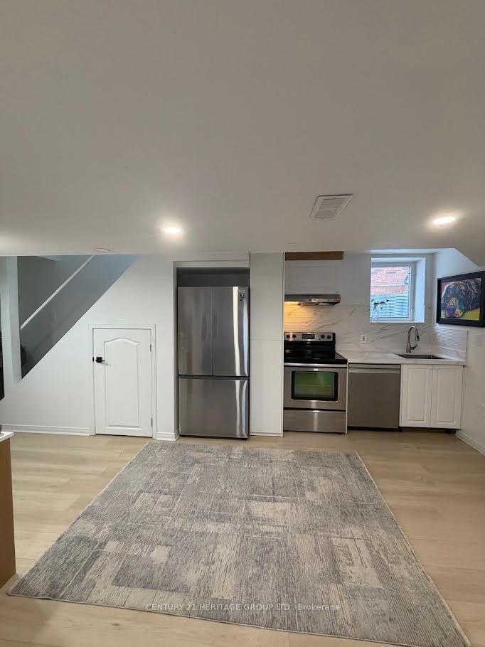 51 Rocksprings Avenue Lower #Lower, Richmond Hill — Detached for lease, photo 1
