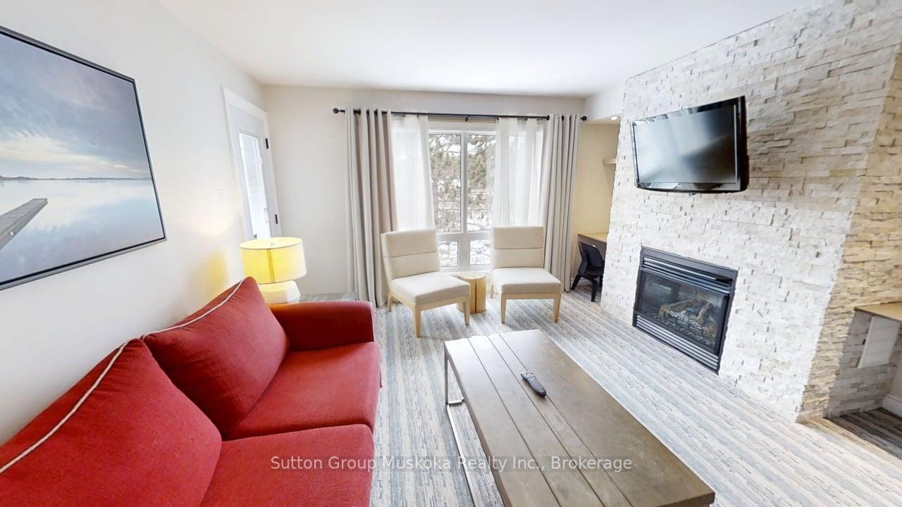 1235 Deerhurst Drive 52-305 #52-305 — photo 1