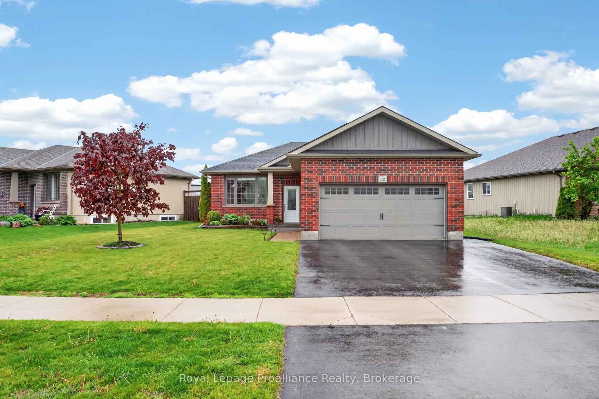 32 Aspen Drive — photo 1