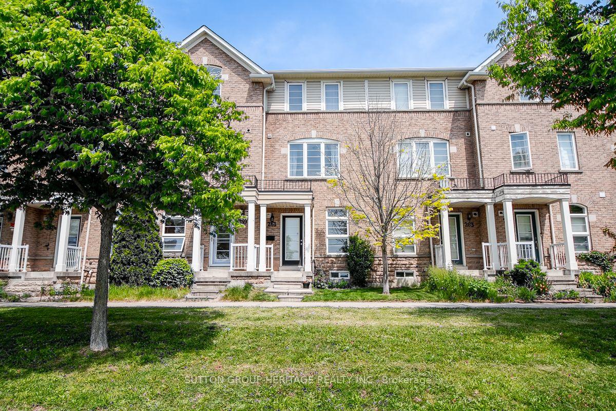 261 Monarch Avenue — photo 1