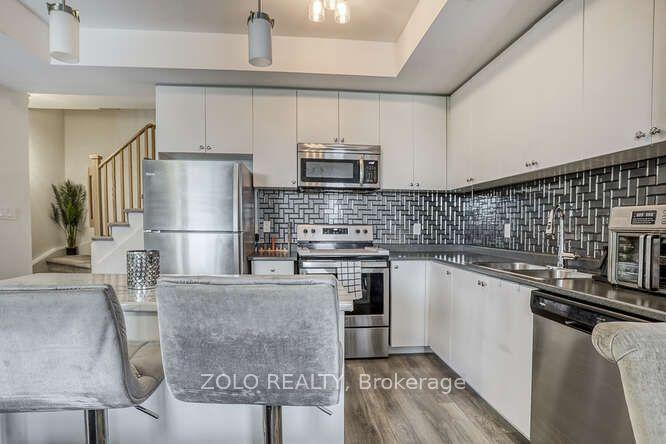 1555 Kingston Road 218 #218, Pickering — Condo Town for sale, photo 1