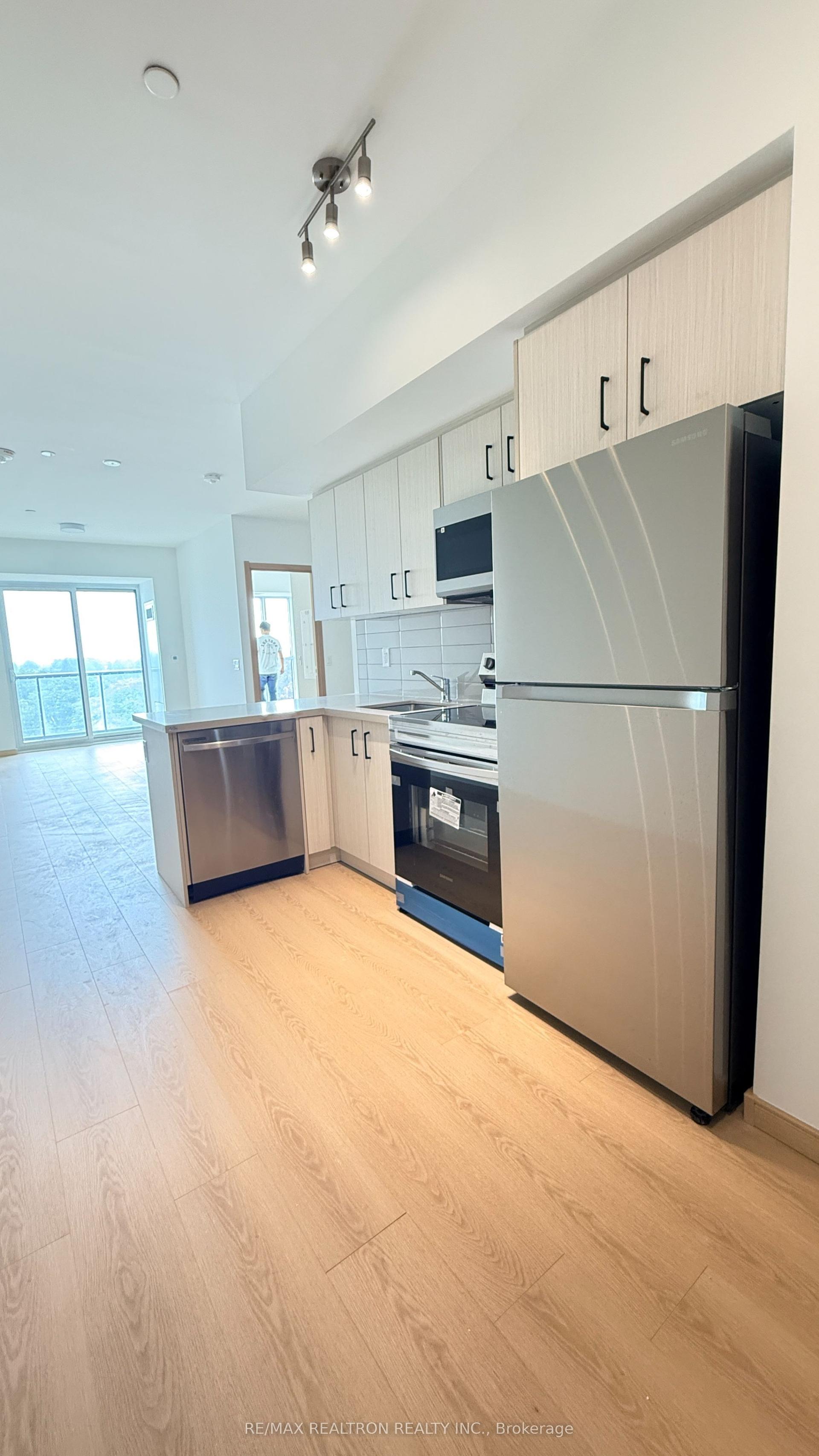3421 Sheppard Sheppard Avenue E 717 #717, Toronto — Condo for lease, photo 1