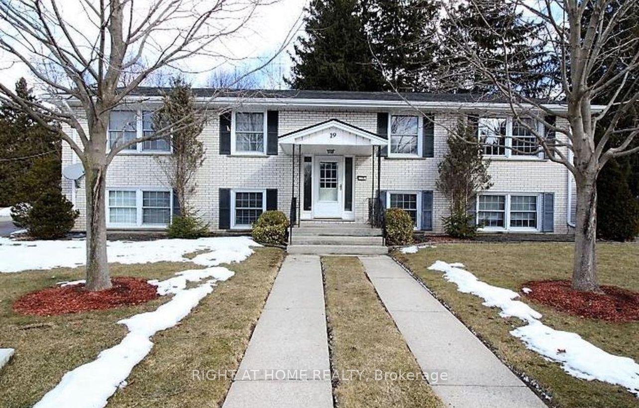 19 Johnson Place 1 #1, St. Thomas — Multiplex for lease, photo 1