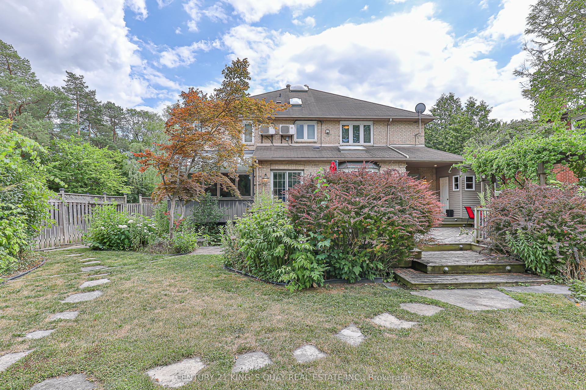 338 Mckee Avenue, Toronto — Detached for sale, photo 1