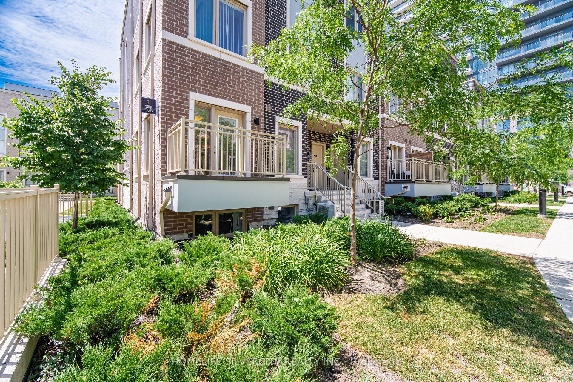 11 Honeycrisp Crescent 13 #13, Vaughan — Condo Town for sale, photo 1