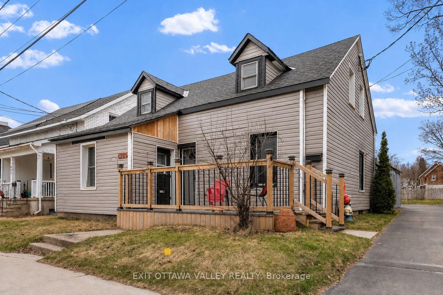 444 Isabella Street — photo 1