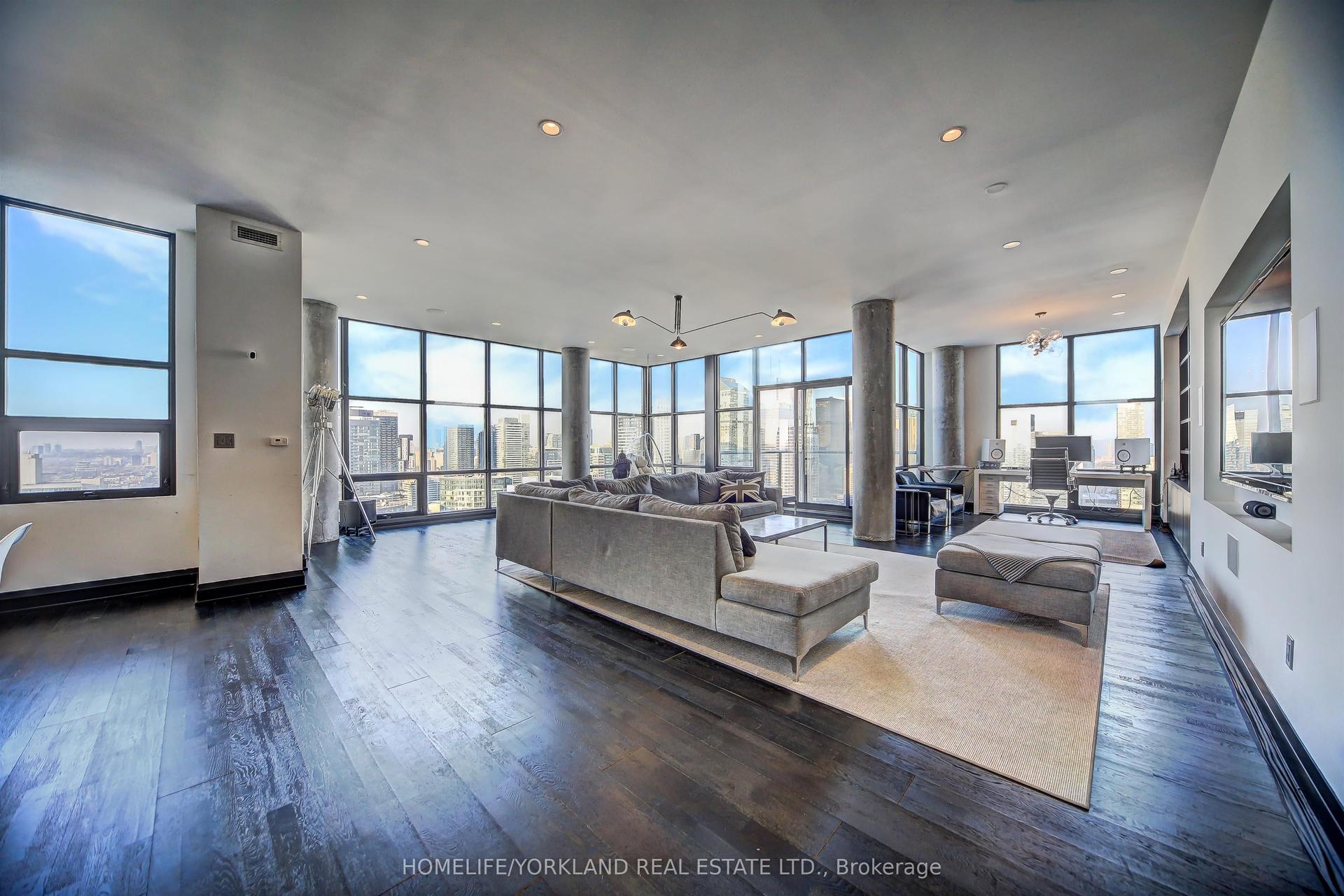 10 Navy Wharf Court PH02 #PH02 — photo 1