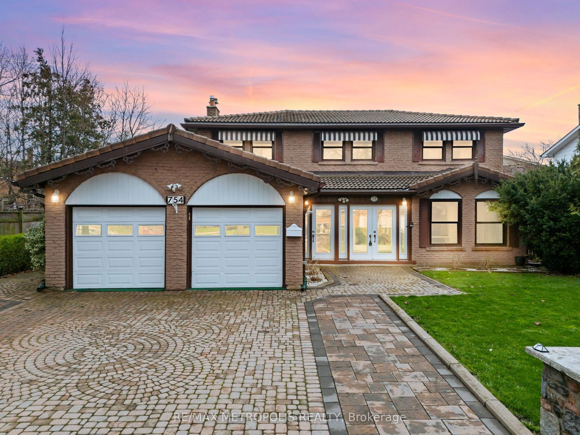 754 Eyer Drive Upper #Upper, Pickering — Detached for lease, photo 1