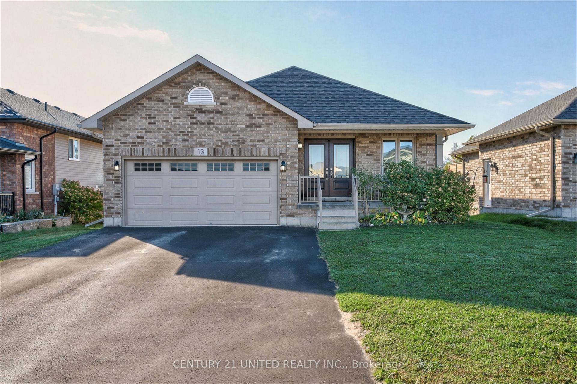 13 Millpond Lane — photo 1
