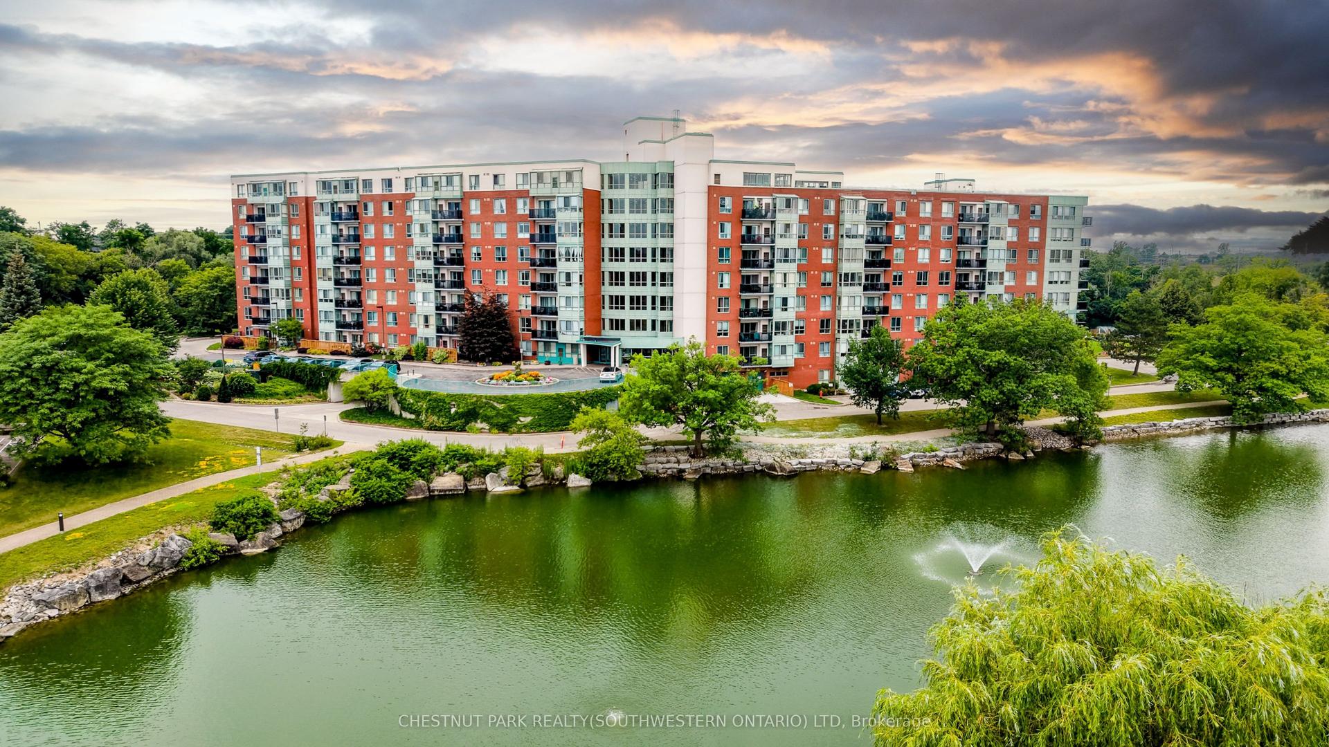 30 Blue Springs Drive PH14 #PH14, Waterloo — Condo for sale, photo 1