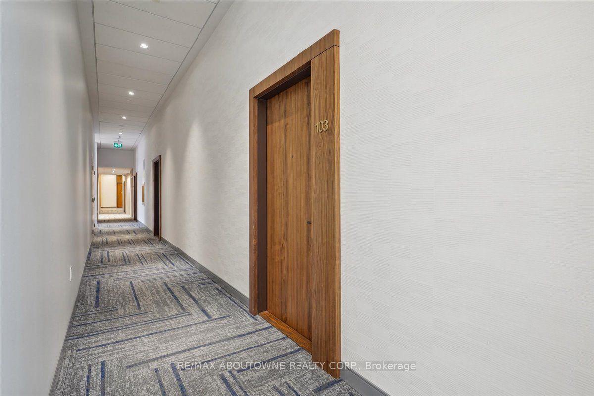 509 Dundas Street W 103 #103 — photo 1
