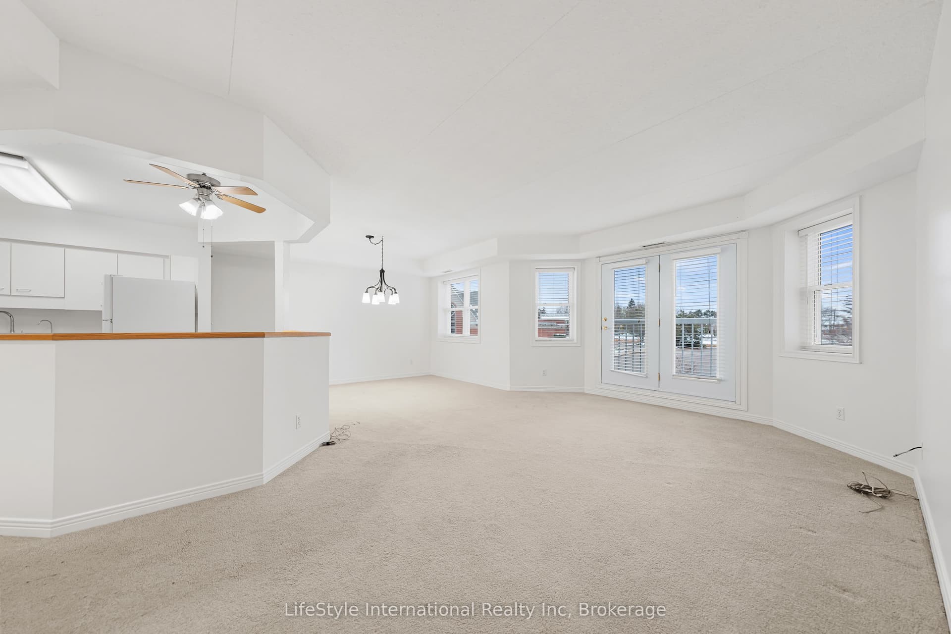 208 Silvercreek Parkway N 205 #205 — photo 1