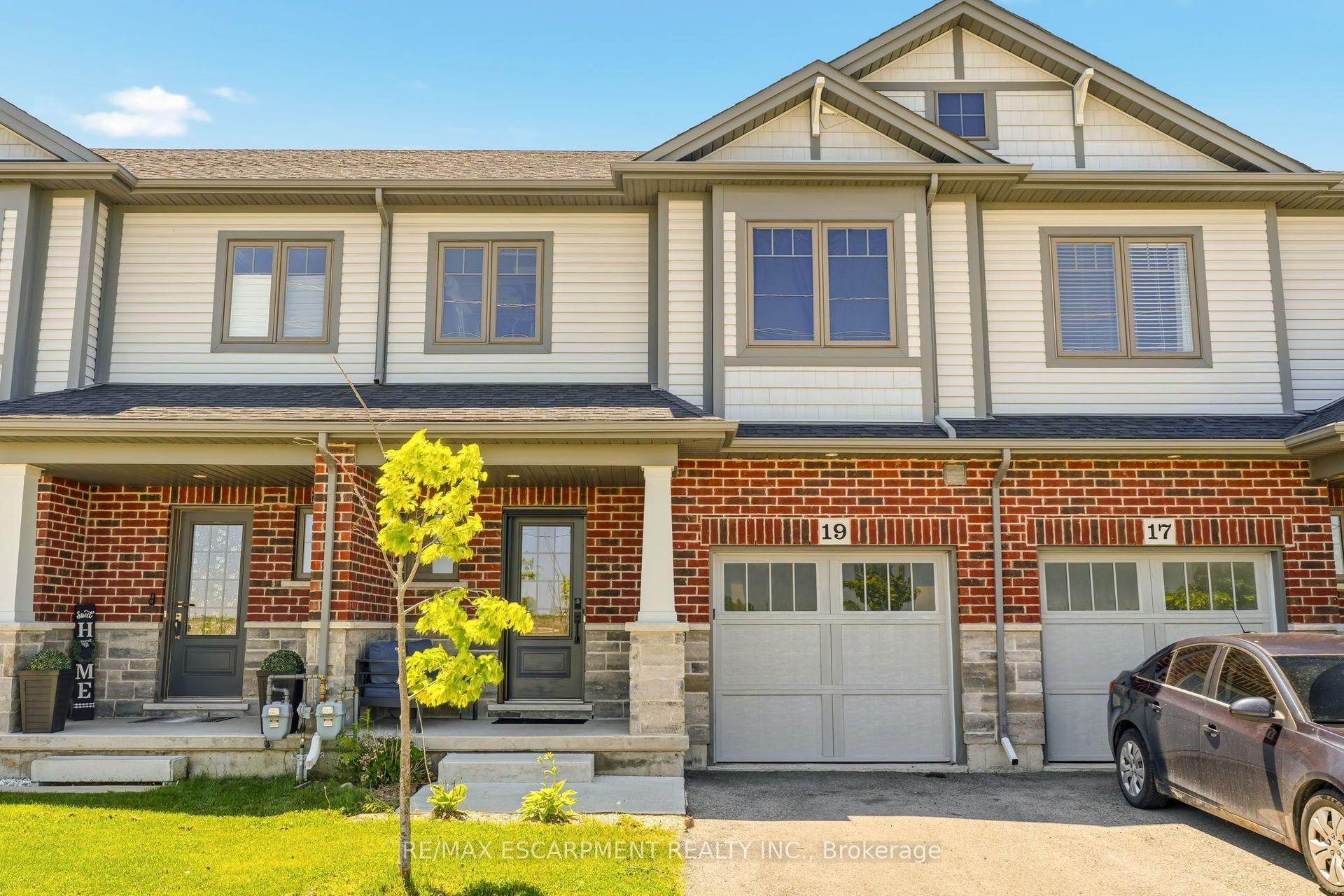 19 Severino Circle, West Lincoln — Townhouse for sale, photo 1
