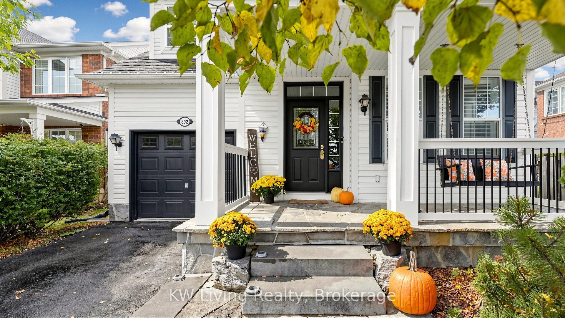 892 McNeil Drive, Milton — Detached for sale, photo 1
