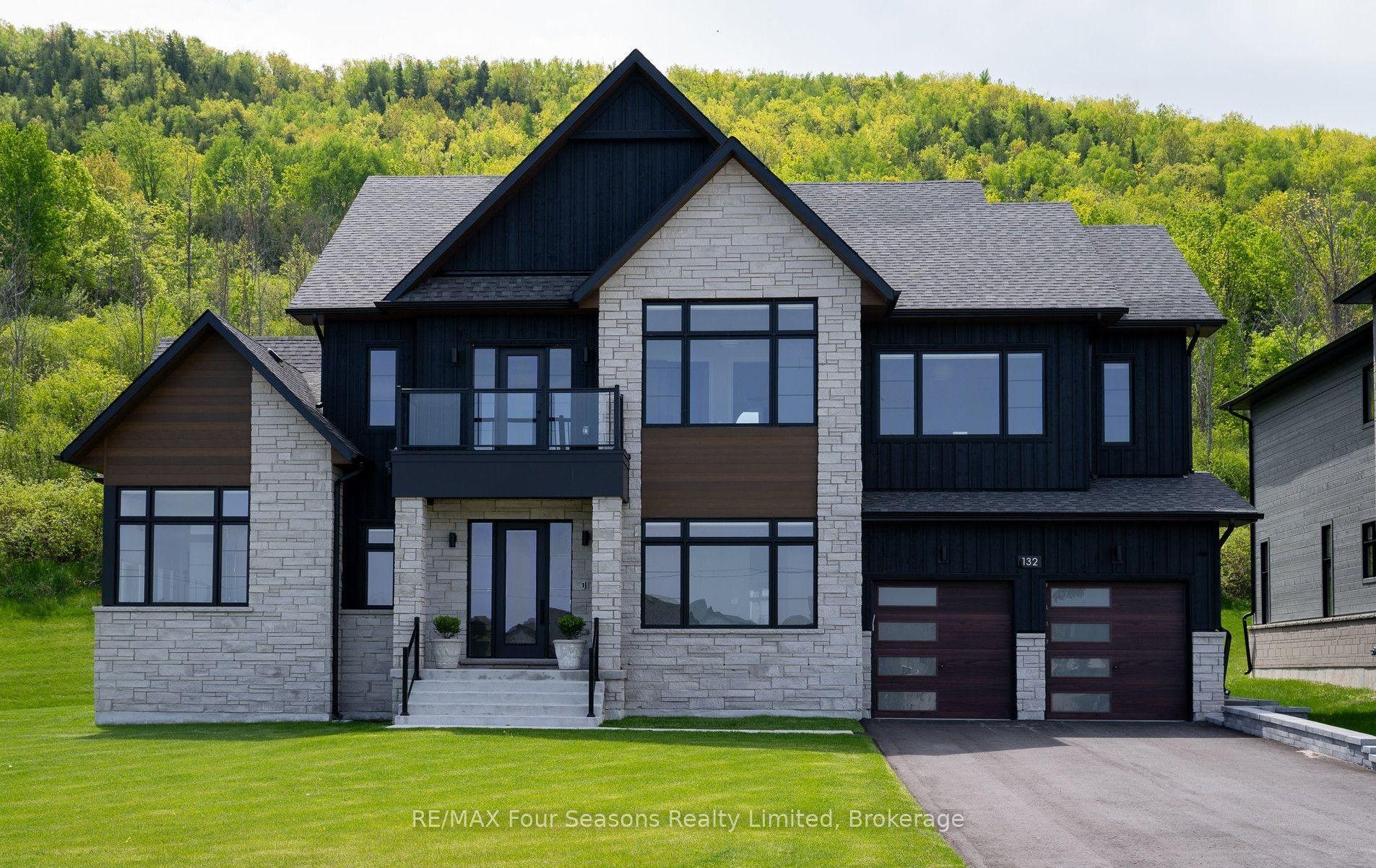 132 Dorothy Drive — photo 1