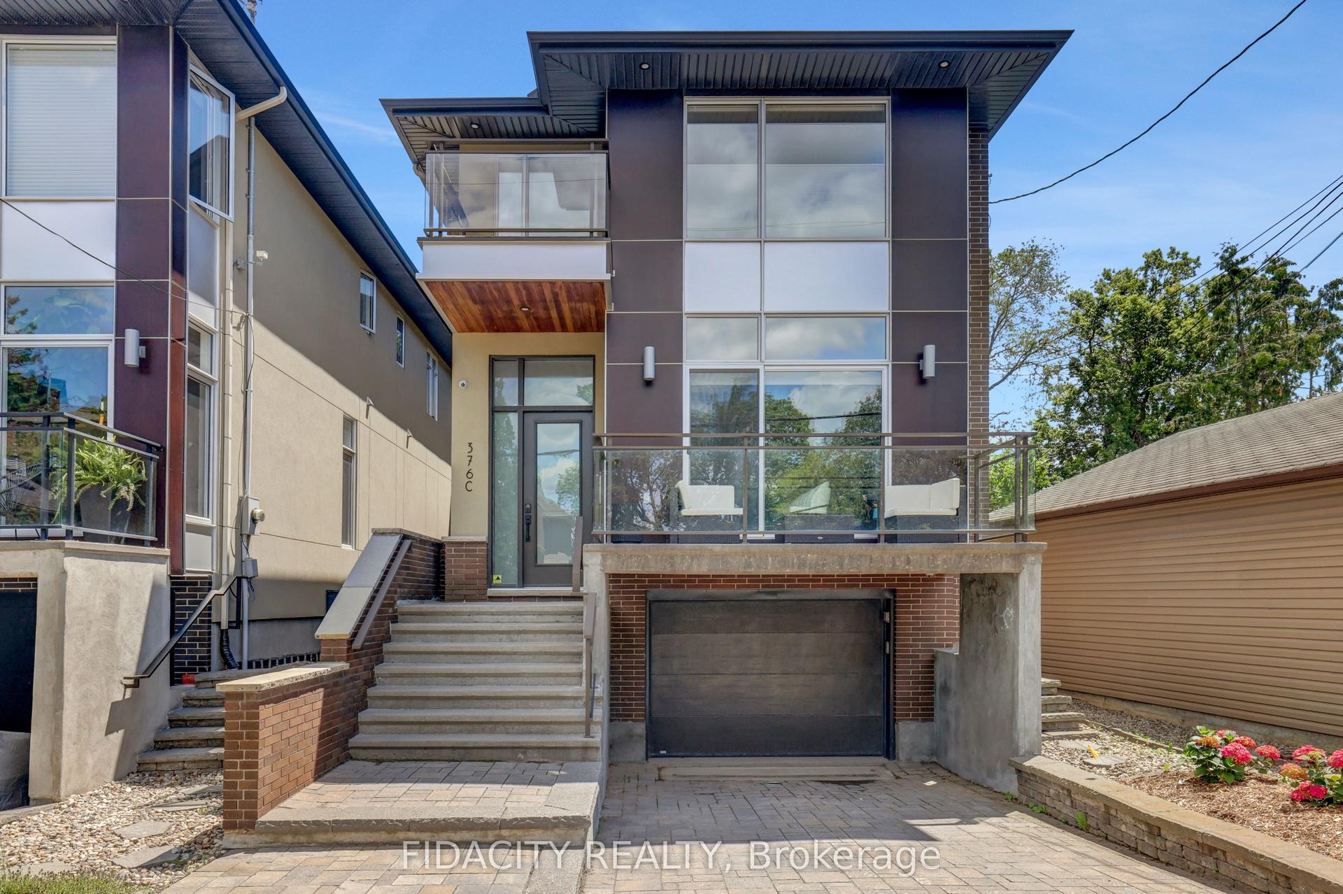 376 C Wilmont Avenue, Carlingwood - Westboro and Area — Detached for sale, photo 1