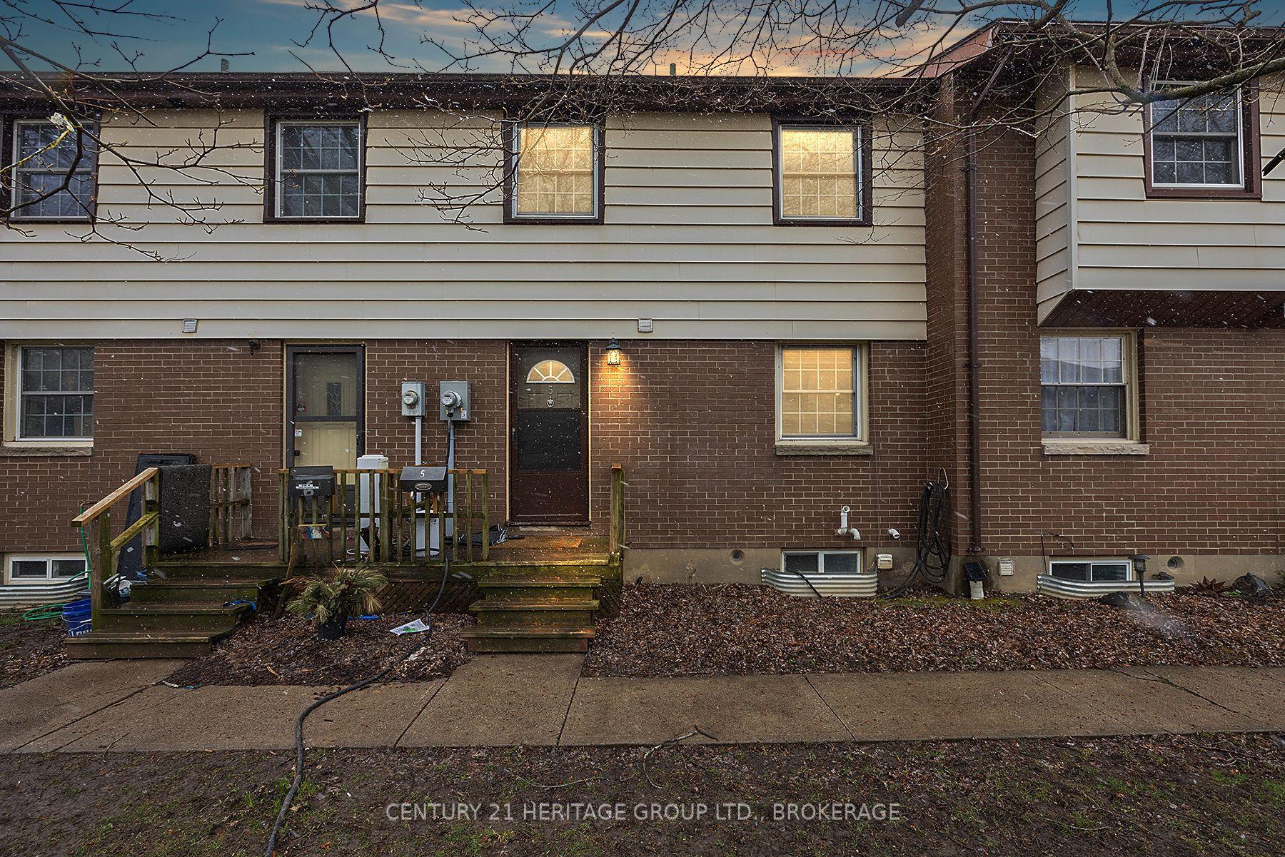 136 Notch Hill Road 5 #5 — photo 1