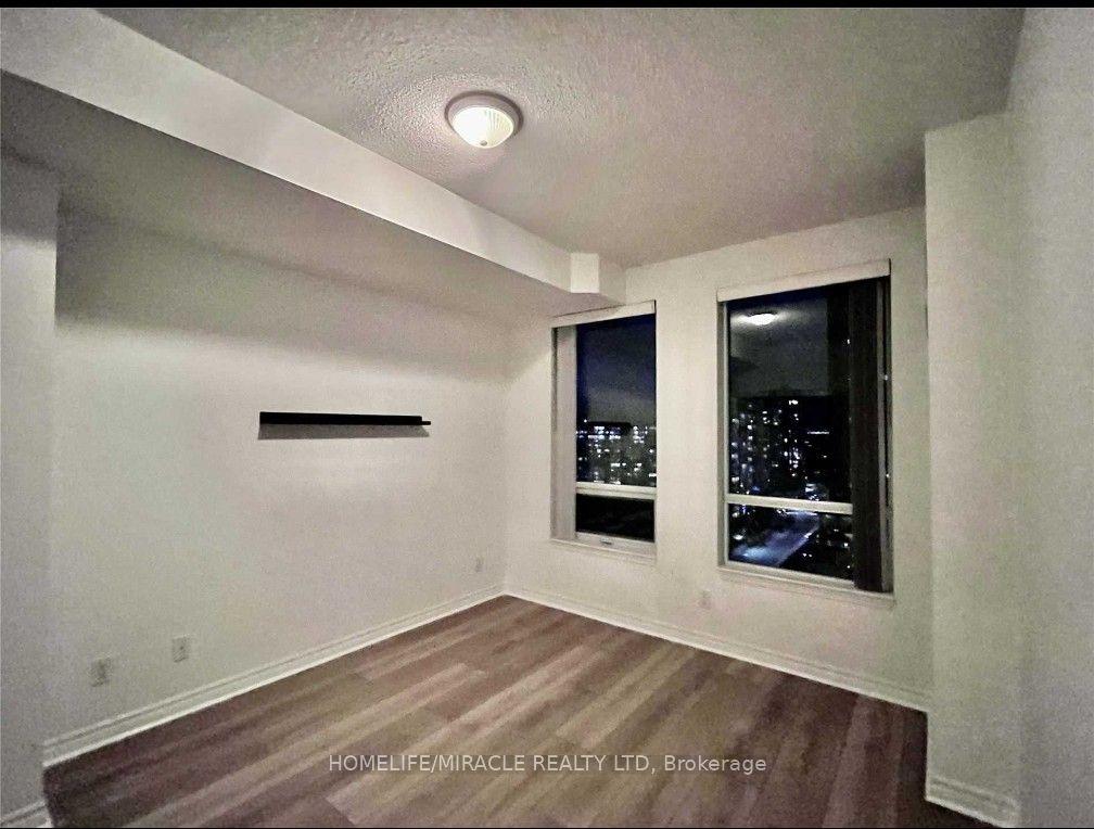 388 Prince Of Wales Drive 1605 #1605 — photo 1
