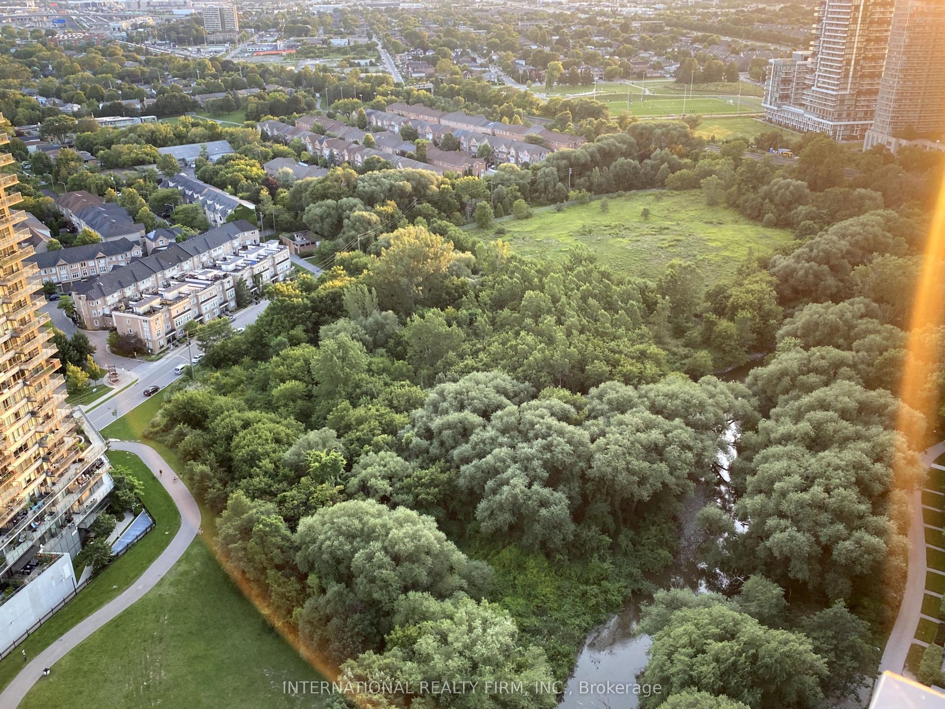2212 Lakeshore Road W 3606 #3606, Toronto — Condo for lease, photo 1