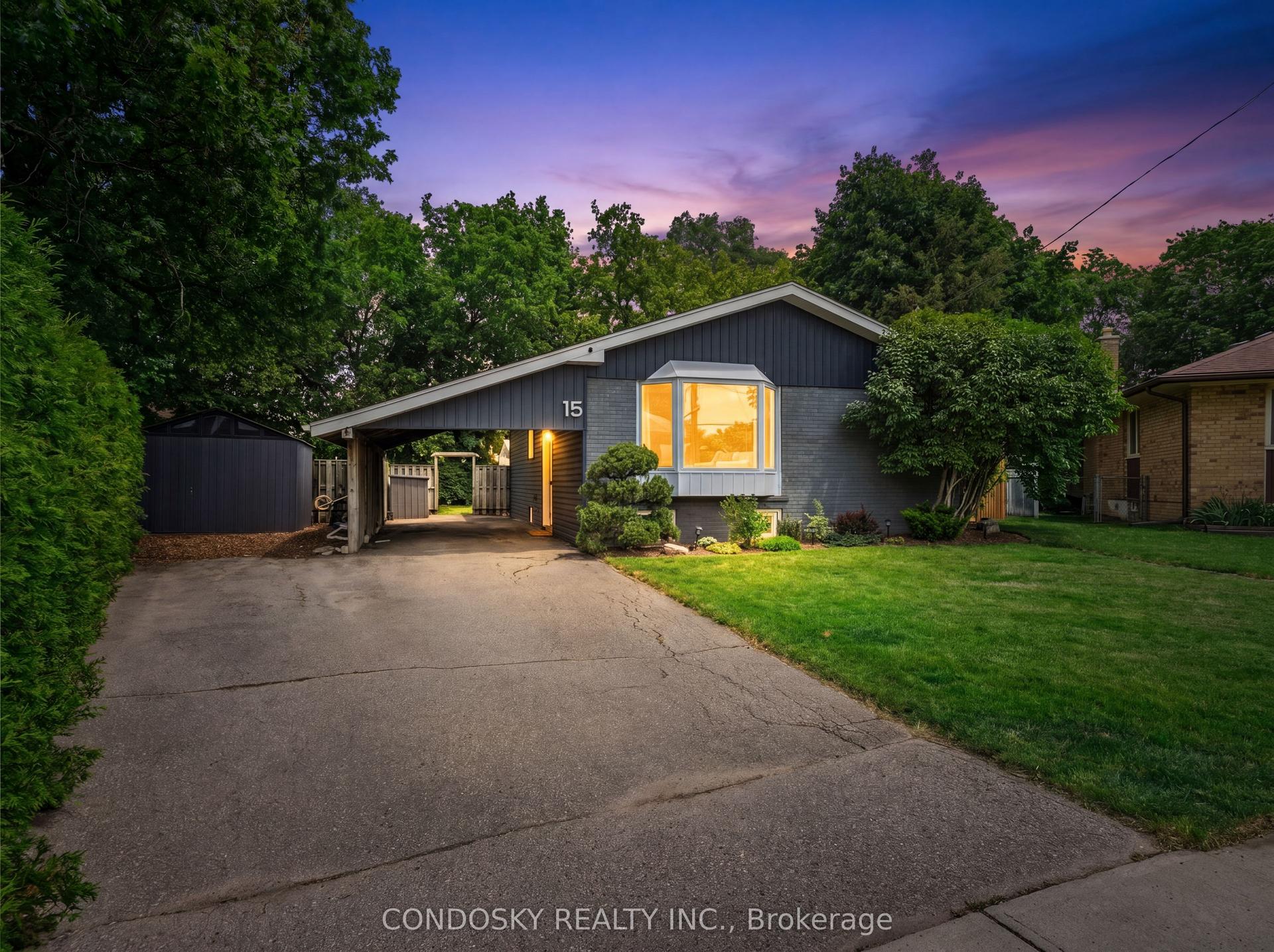 15 Gibbons Place — photo 1