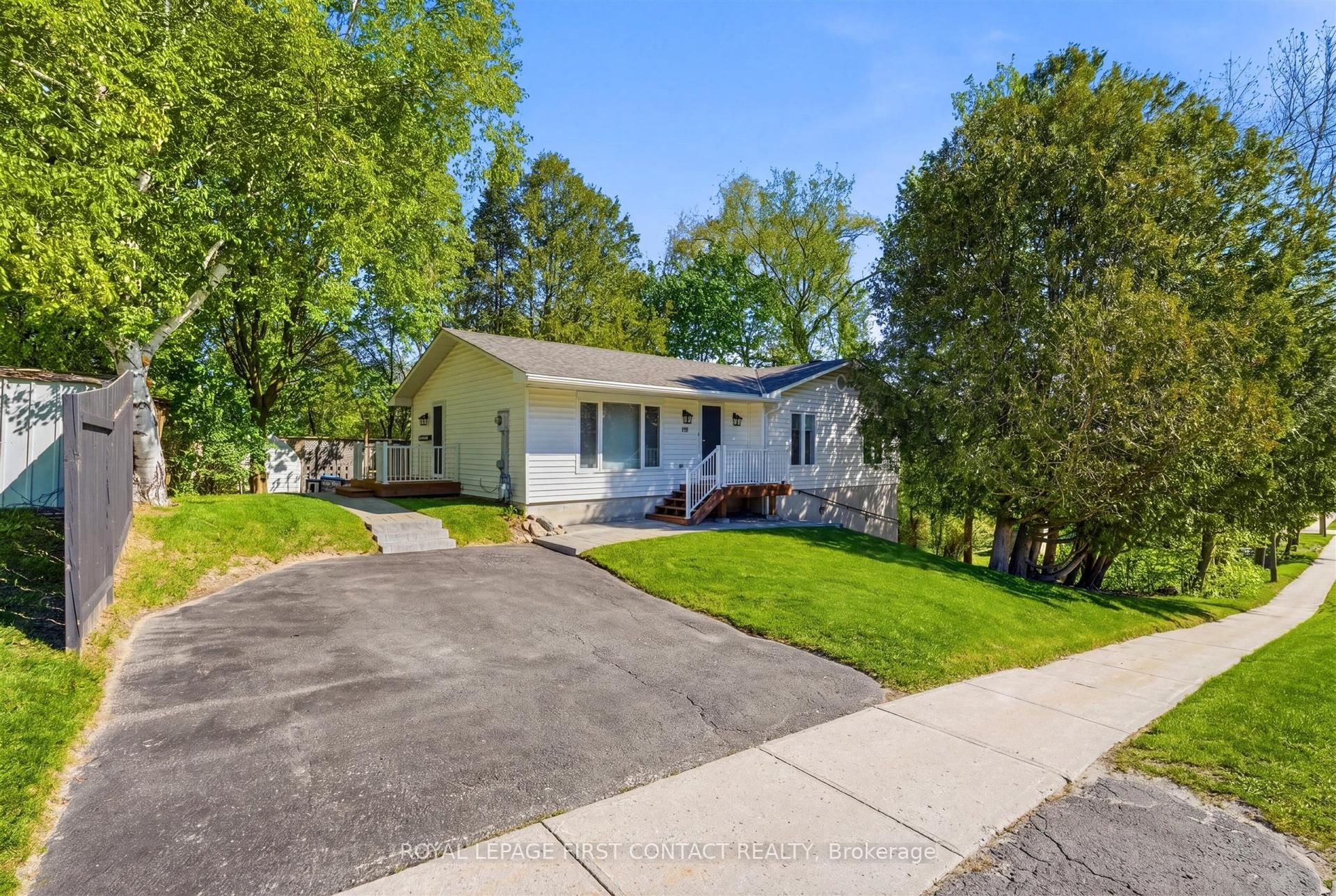312 Barnett Avenue — photo 1