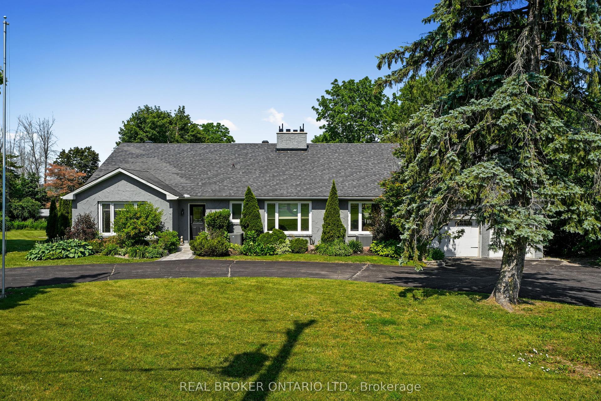1018 Ward Street E, Selwyn — Detached for sale, photo 1