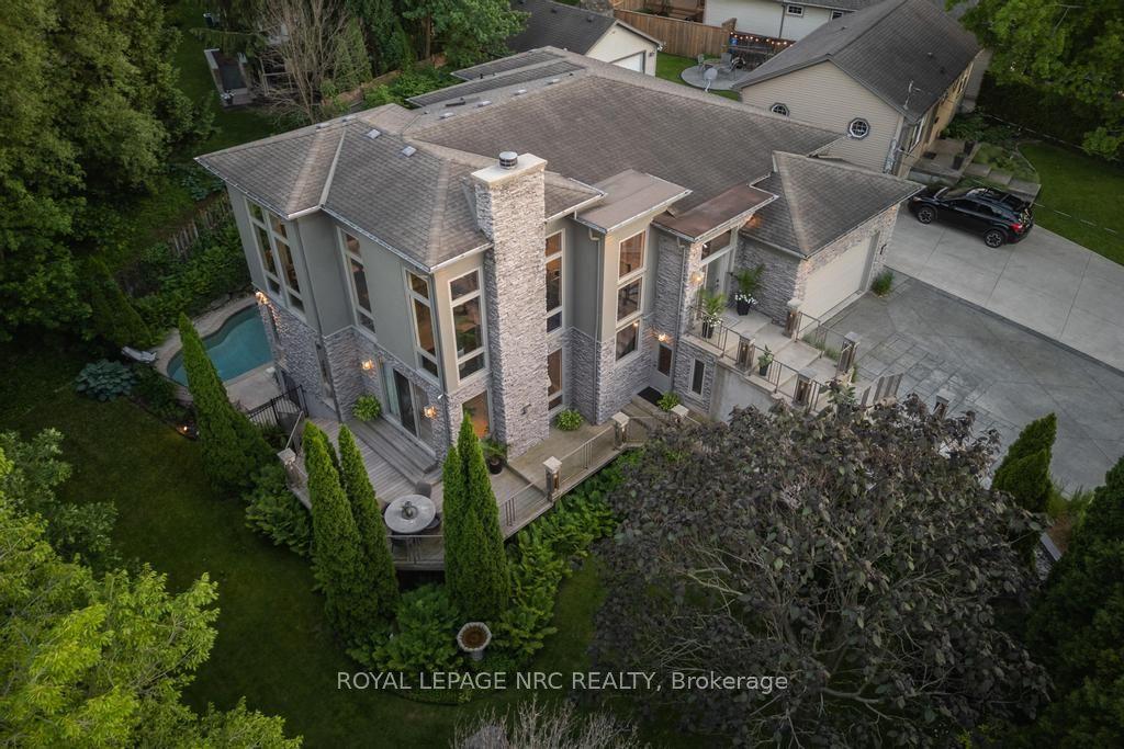 164A Lakeshore Road — photo 1