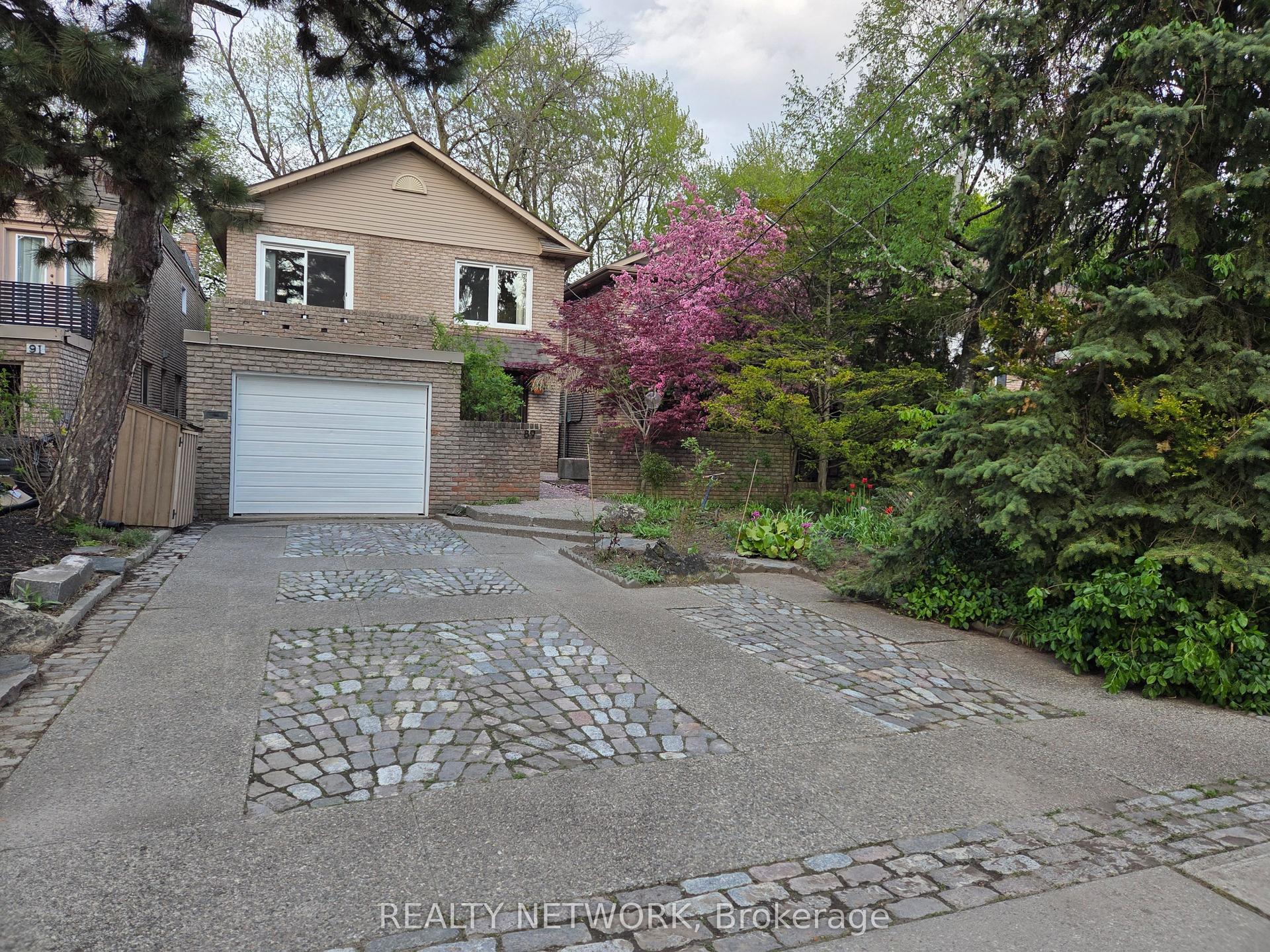 89 Elmsthorpe Avenue — photo 1