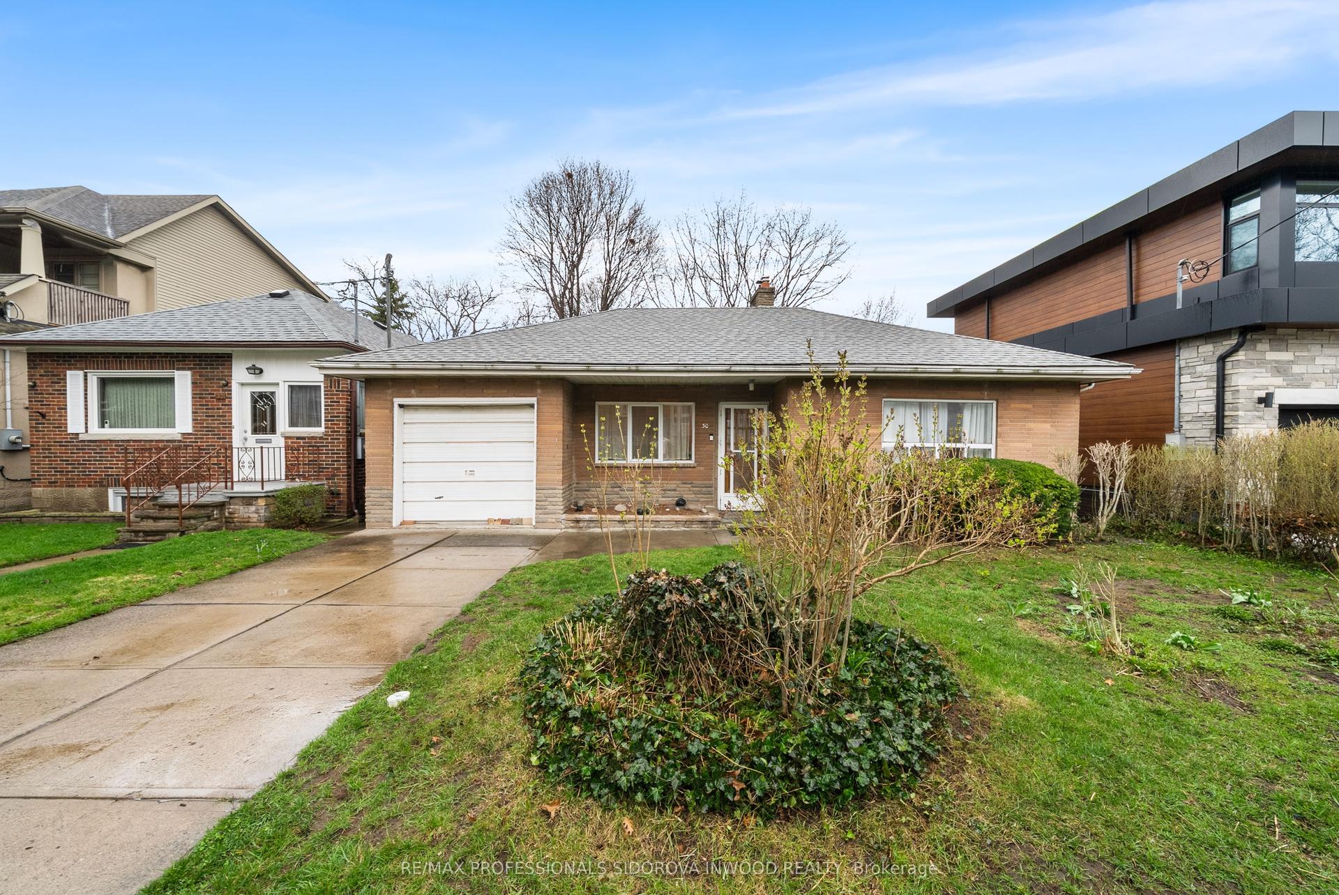 30 Rambert Crescent — photo 1
